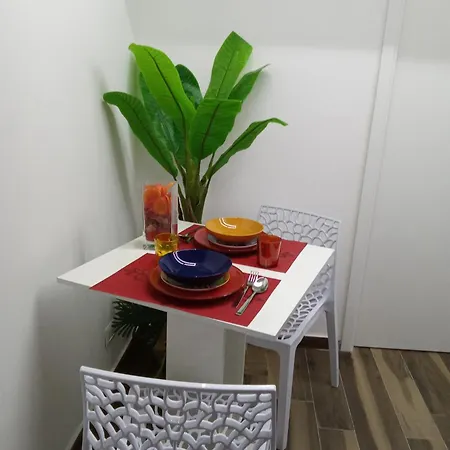 La Corte Di Lorenzo Vecchia * Bari