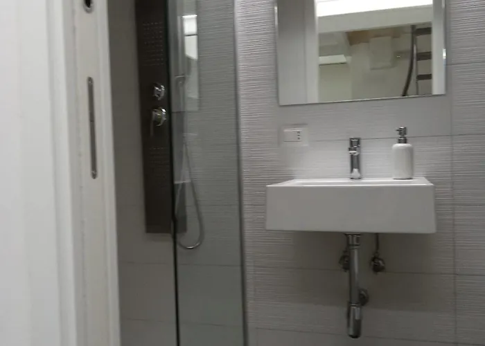 La Corte Di Lorenzo Vecchia * Bari